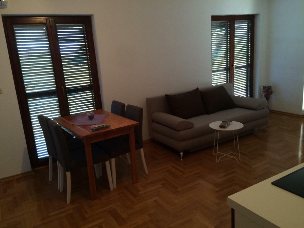 Apartments Antonija Sukošan Eksteriør billede